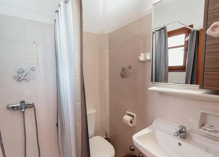 Ragoussis House Logaras